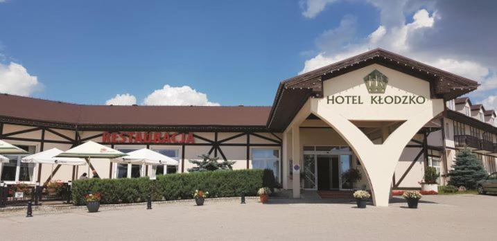 Hotel Metro كوادسكوم المظهر الخارجي الصورة