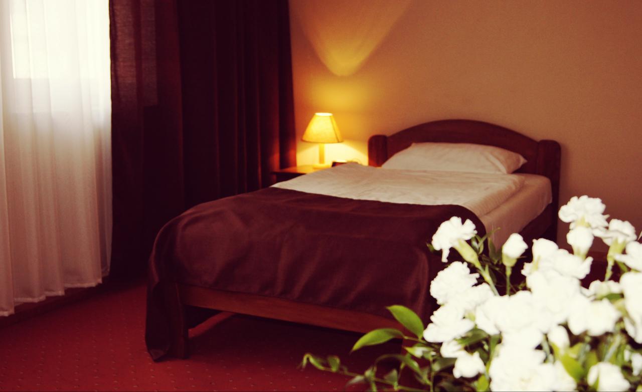 Hotel Metro كوادسكوم المظهر الخارجي الصورة