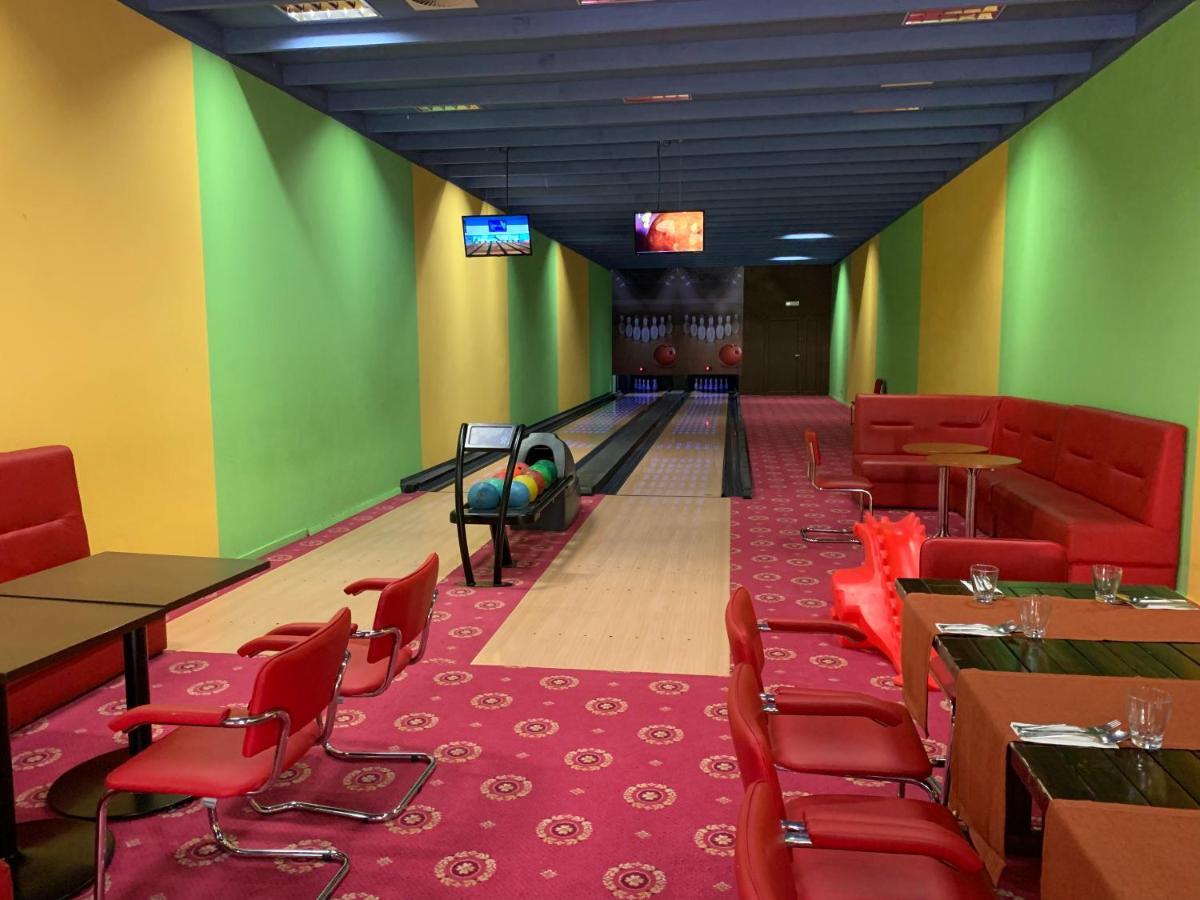 Hotel Metro كوادسكوم المظهر الخارجي الصورة